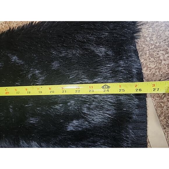 JJ Basic Sz XL Black Gothic Faux Fur Sleeveless Cable Knit Sweater Vest Grunge - Picture 3 of 7